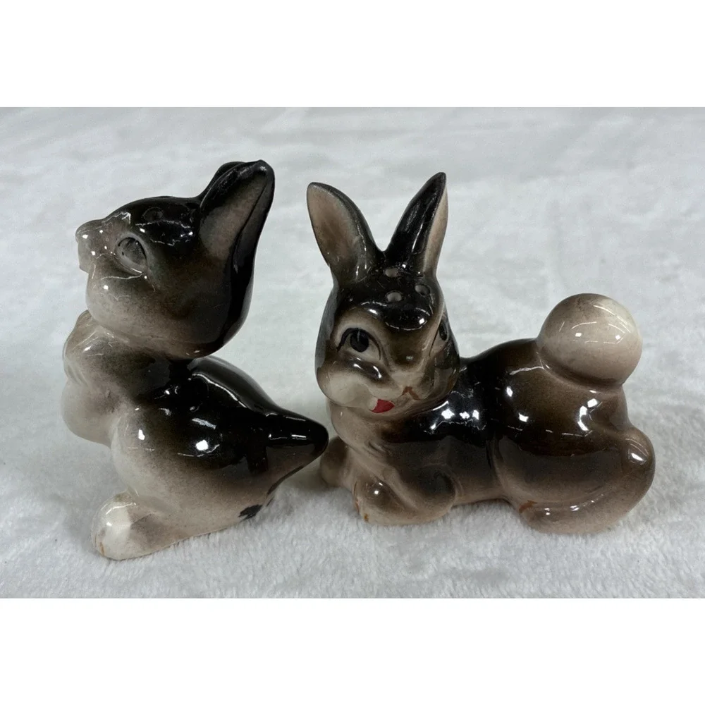Vtg Thumper Bunny Rabbit Salt & Pepper Shakers Japan MCM Anthropomorphic Chrty